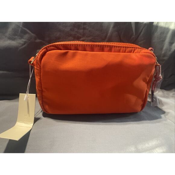 NWT Retired Rotunda Chatt Crossbody Bag Red - Picture 2 of 9